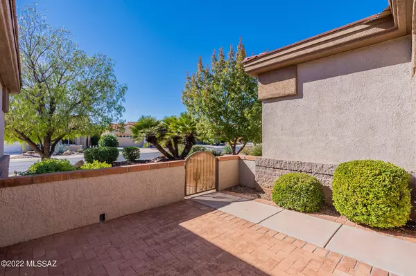 Oro Valley, AZ 85755,2375 E Cargondera Canyon Drive