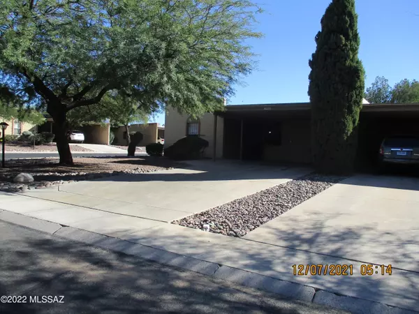 8170 E Renaud Lane, Tucson, AZ 85710