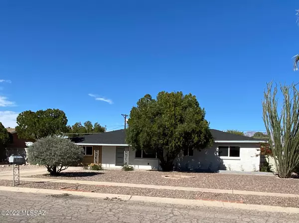 6151 E Eli Drive, Tucson, AZ 85711