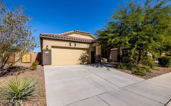 9094 W Old Agave Trail, Marana, AZ 85653