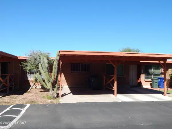 3305 E Fort Lowell (NOT on main road) Road, Tucson, AZ 85716