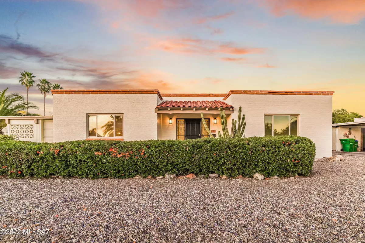 Green Valley, AZ 85614,71 E Los Mangos