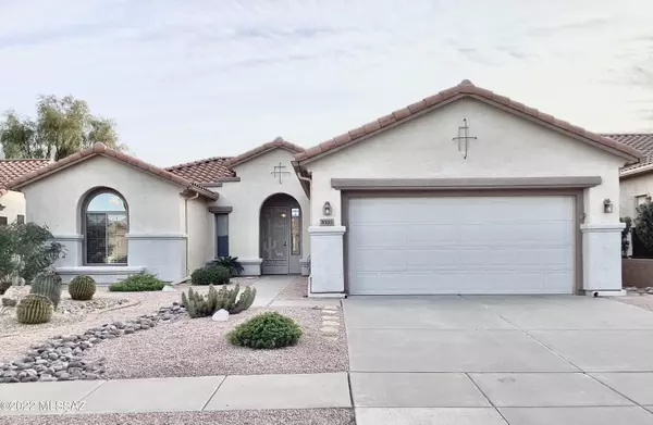 8103 W Greensleeves Way, Tucson, AZ 85743