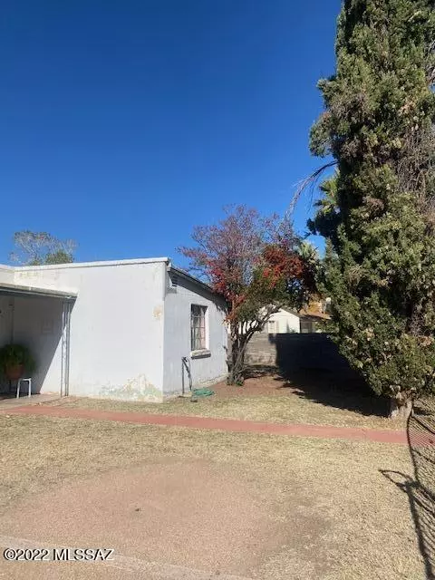 Nogales, AZ 85621,881 N Frazier Street