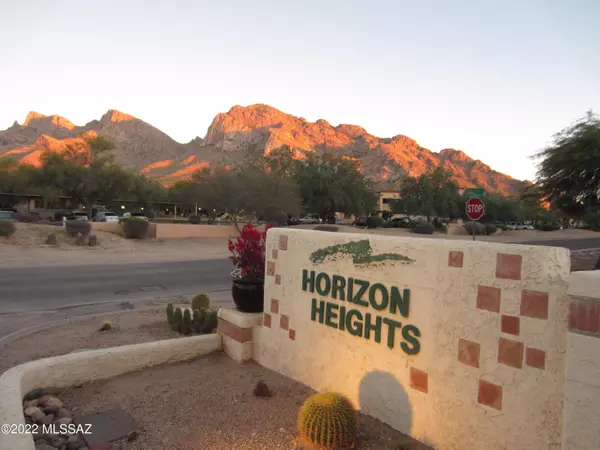 101 E Horizon Circle, Tucson, AZ 85737