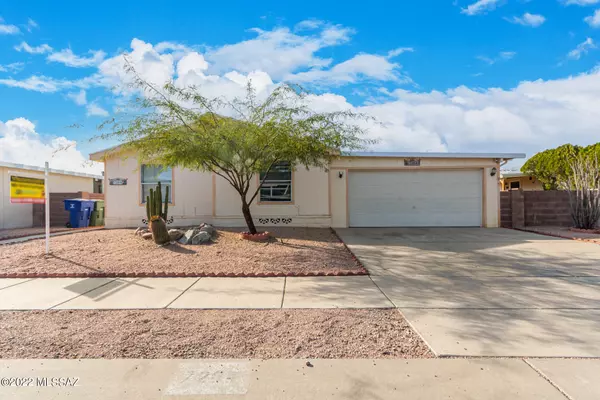 7264 S Second Mesa Drive, Tucson, AZ 85756