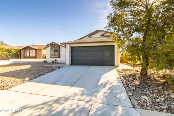 3633 W Butterfly Lane, Tucson, AZ 85742