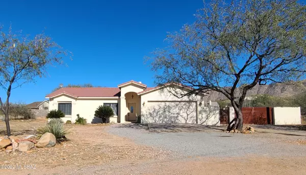 1657 Camino Escualo, Rio Rico, AZ 85648