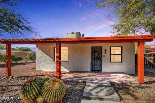 2747 N Dodge Boulevard, Tucson, AZ 85716