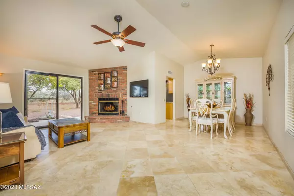 Tucson, AZ 85755,1329 E Crown Ridge Drive