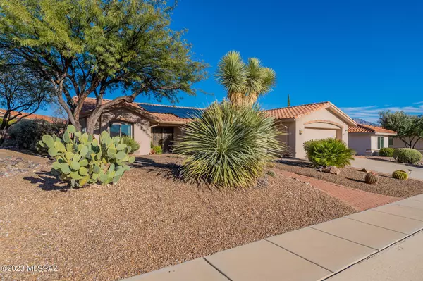 Oro Valley, AZ 85755,831 E Desert Glen Drive