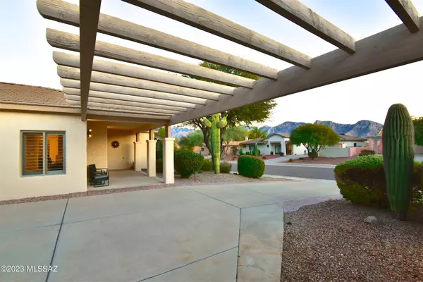 Oro Valley, AZ 85755,468 W Sunview Drive