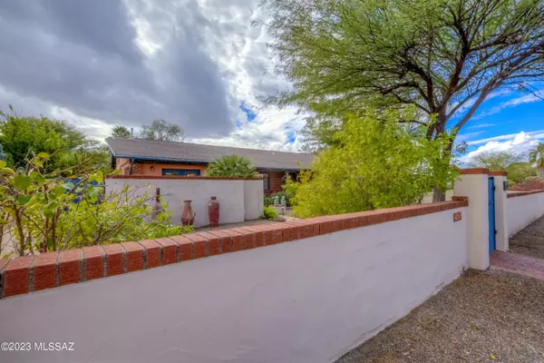 Tucson, AZ 85719,2130 E Hampton Street