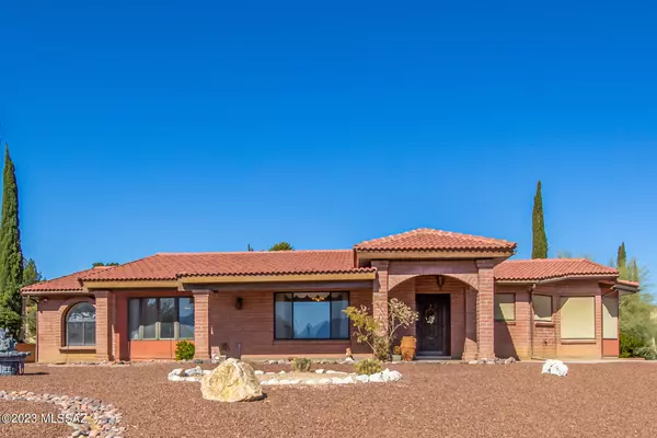 1235 N Placita De Josephina, Green Valley, AZ 85614