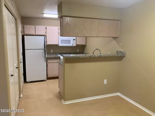 Tucson, AZ 85750,5751 N Kolb Road #21108