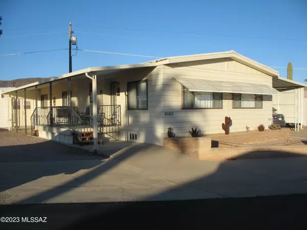 6040 W Flying M Street, Tucson, AZ 85713