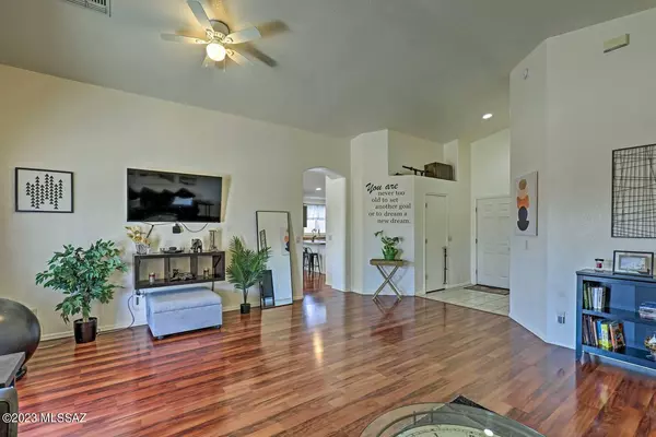 Tucson, AZ 85756,5085 E Butterweed Drive