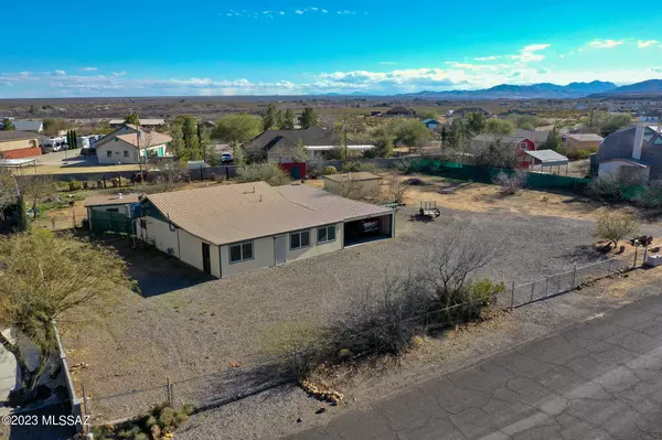 211 E Saddle Drive, Safford, AZ 85546