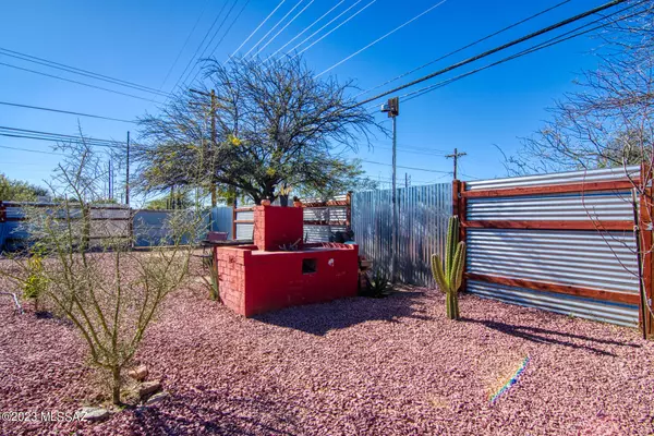 Tucson, AZ 85719,2202 E Eastland Street