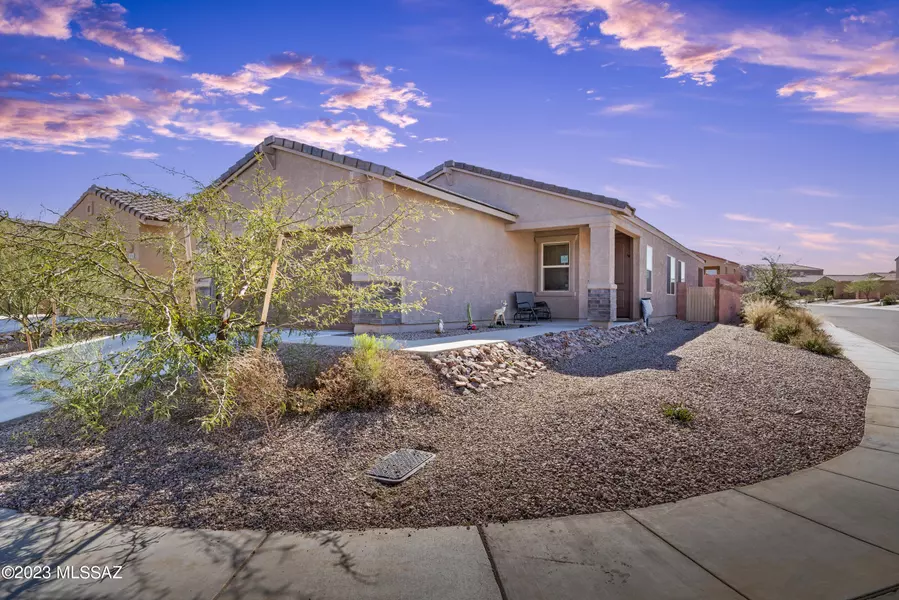 830 E Artesia Place, Sahuarita, AZ 85629