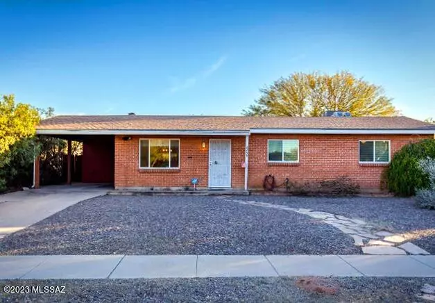 Tucson, AZ 85719,2258 E Water Street
