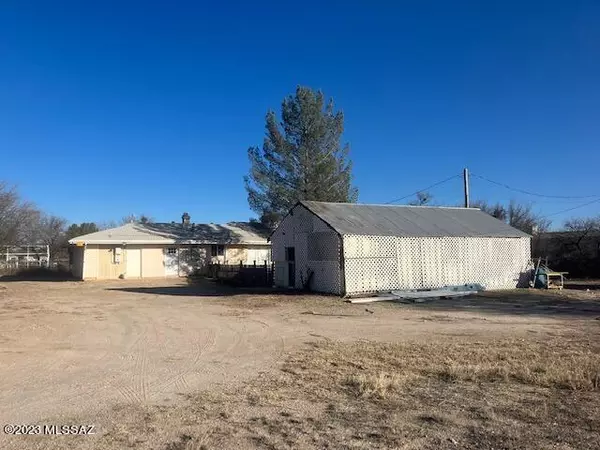 861 E Pomerene Road, Benson, AZ 85602