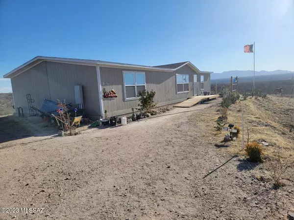 157 E Glory Hill Road, Benson, AZ 85602