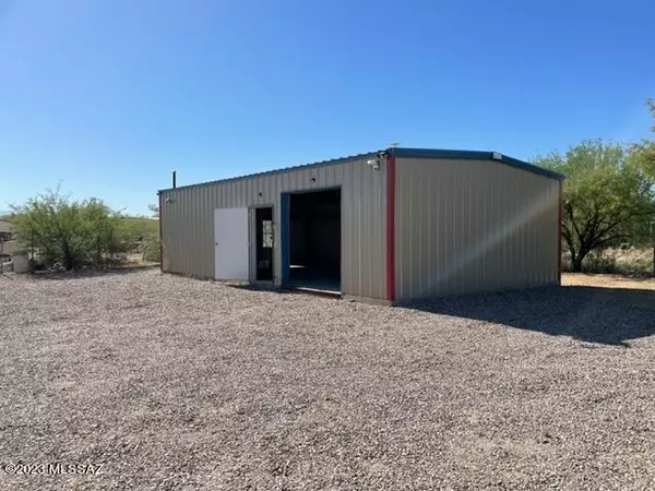 735 W Simmons Road, Tucson, AZ 85705