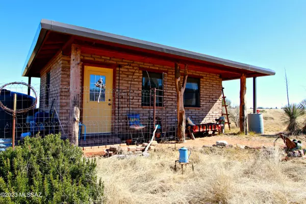 845 W Geneva, Pearce, AZ 85625