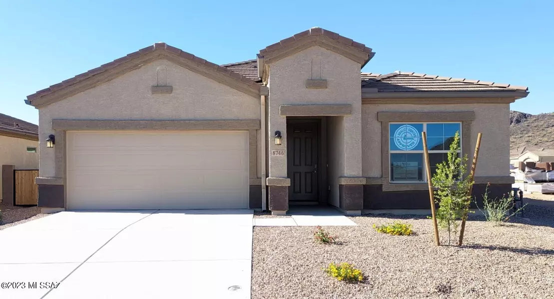 8746 W WEEPING DALEA Drive, Marana, AZ 85653