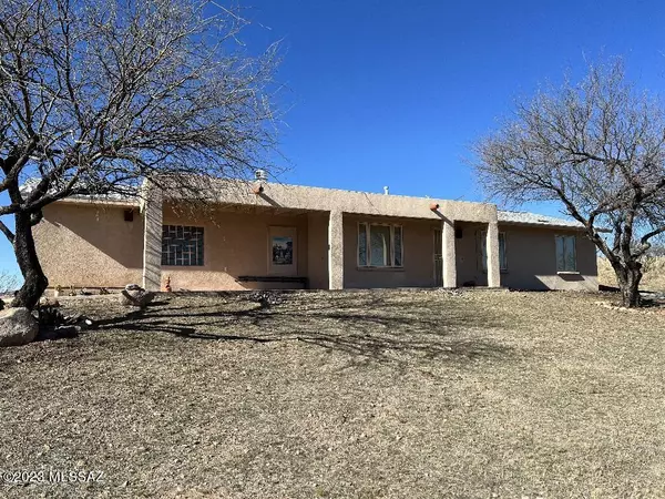 586 Camino Kansas, Rio Rico, AZ 85648