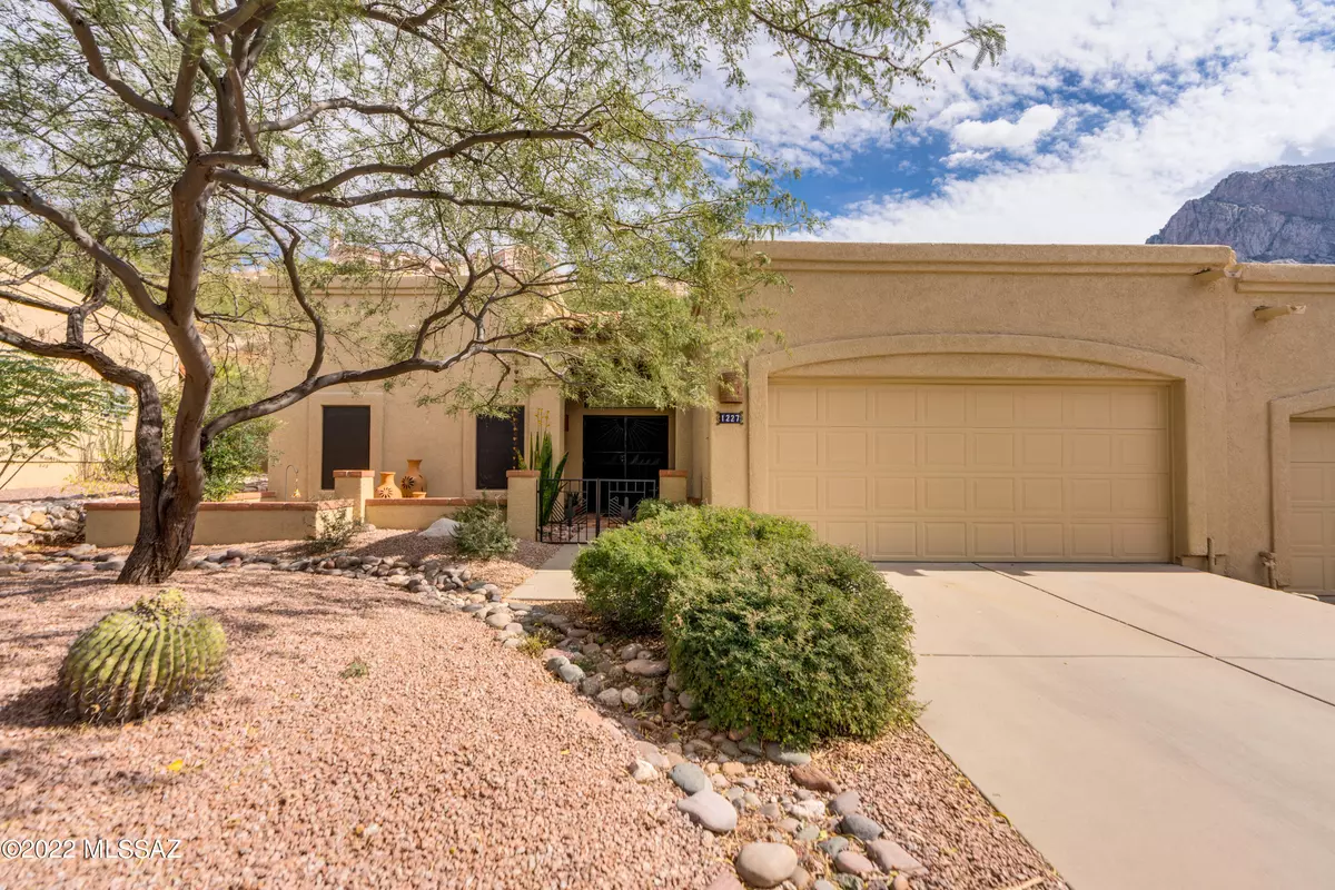 Oro Valley, AZ 85704,1227 E Camino Diestro