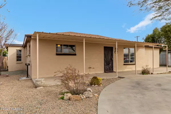 818 W Calle Bocina, Tucson, AZ 85756