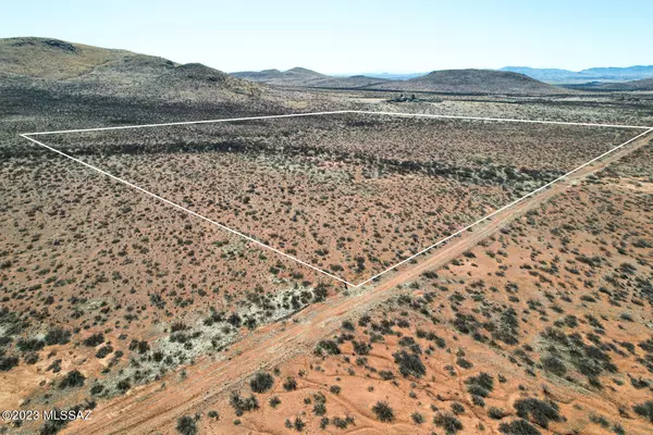 Pearce, AZ 85625,40 Acres E Jordan Ranch Road  #176