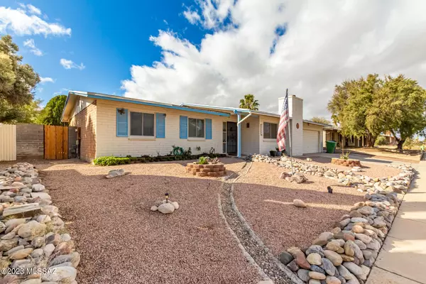 8540 E Desert Aire Street, Tucson, AZ 85730