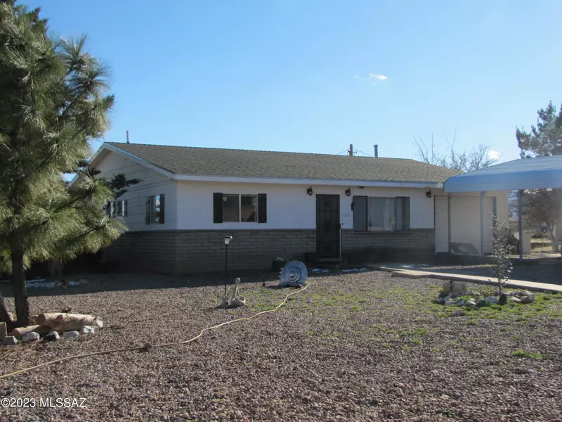 1210 E Justin Street, Pearce, AZ 85625