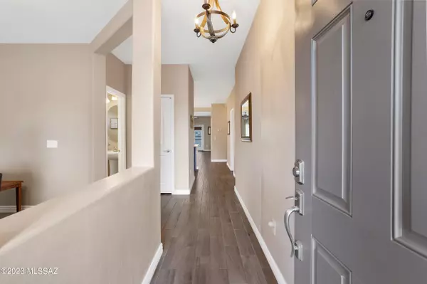 Marana, AZ 85653,8827 W Saguaro Moon Road