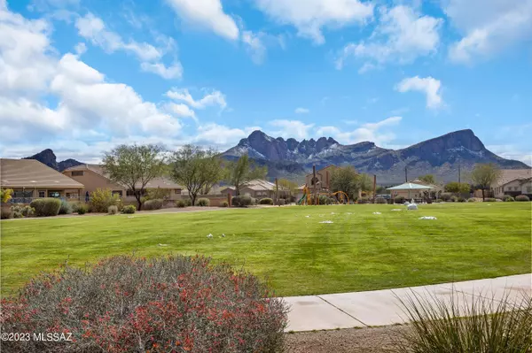 Marana, AZ 85653,8827 W Saguaro Moon Road