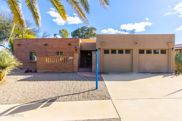 282 E Los Rincones, Green Valley, AZ 85614