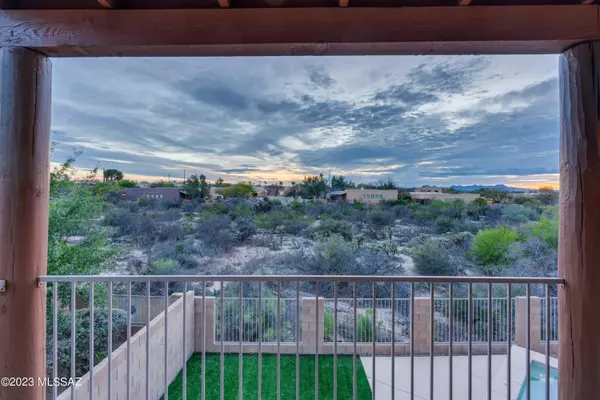 208 S Sycamore Creek Place, Tucson, AZ 85748