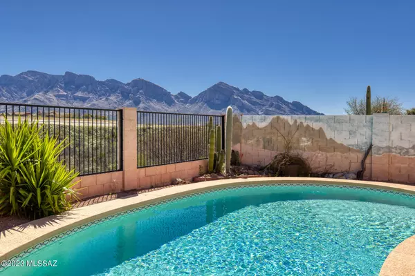 Oro Valley, AZ 85737,11910 N Deerclover Lane