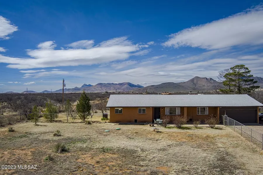 2257 N Appaloosa Place, Huachuca City, AZ 85616