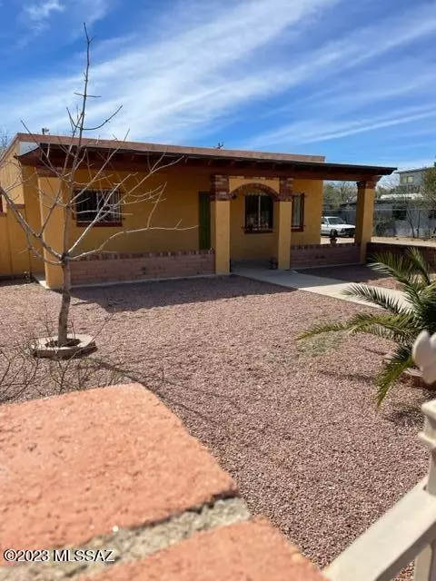 5525 W Iowa Street, Tucson, AZ 85757