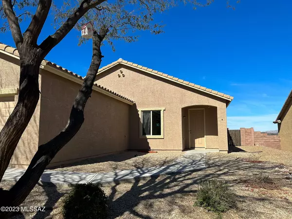 Benson, AZ 85602,944 S White Calcites Street