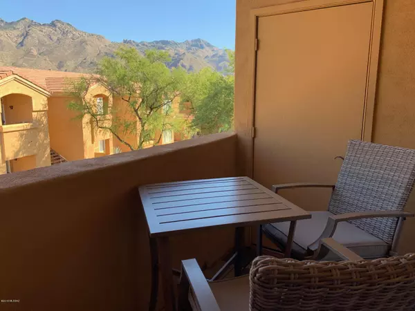 Tucson, AZ 85750,7050 E Sunrise Drive #8204