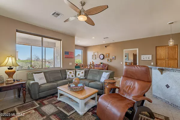 Green Valley, AZ 85614,528 W Knotwood Street