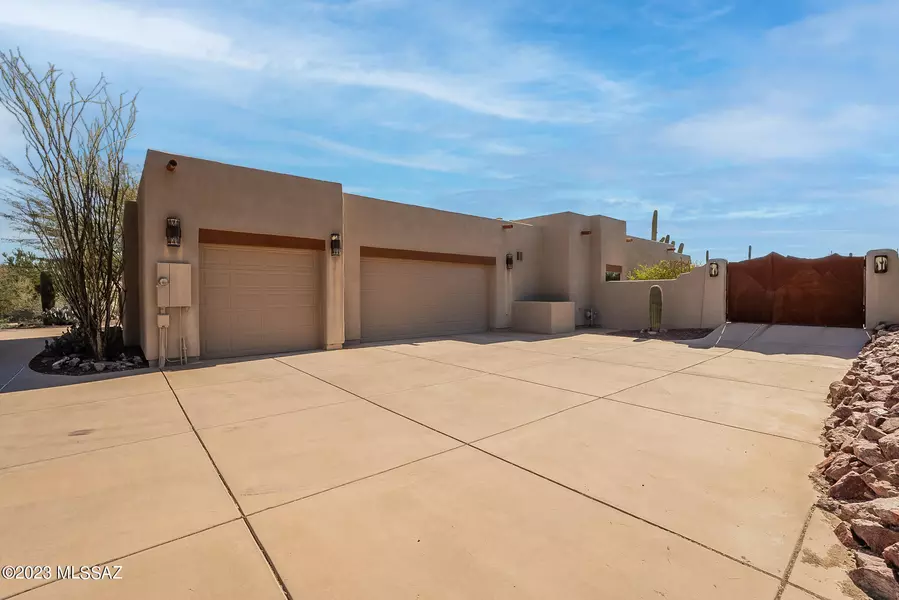 1888 N Whispering Bells Drive, Tucson, AZ 85745