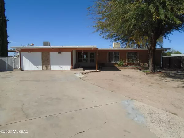 9402 E Creek Street, Tucson, AZ 85730