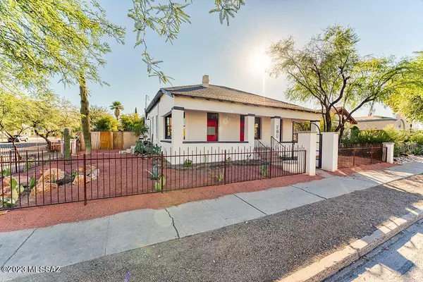 705 S 6th Avenue, Tucson, AZ 85701