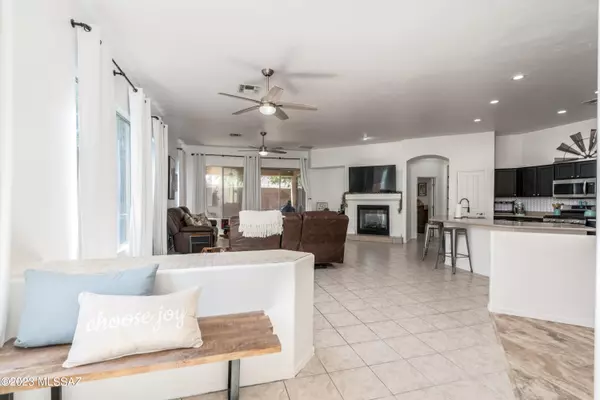 Sahuarita, AZ 85629,220 E Placita Lago Del Encanto